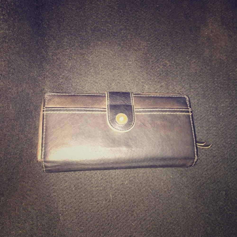 Cabelas brown wallet